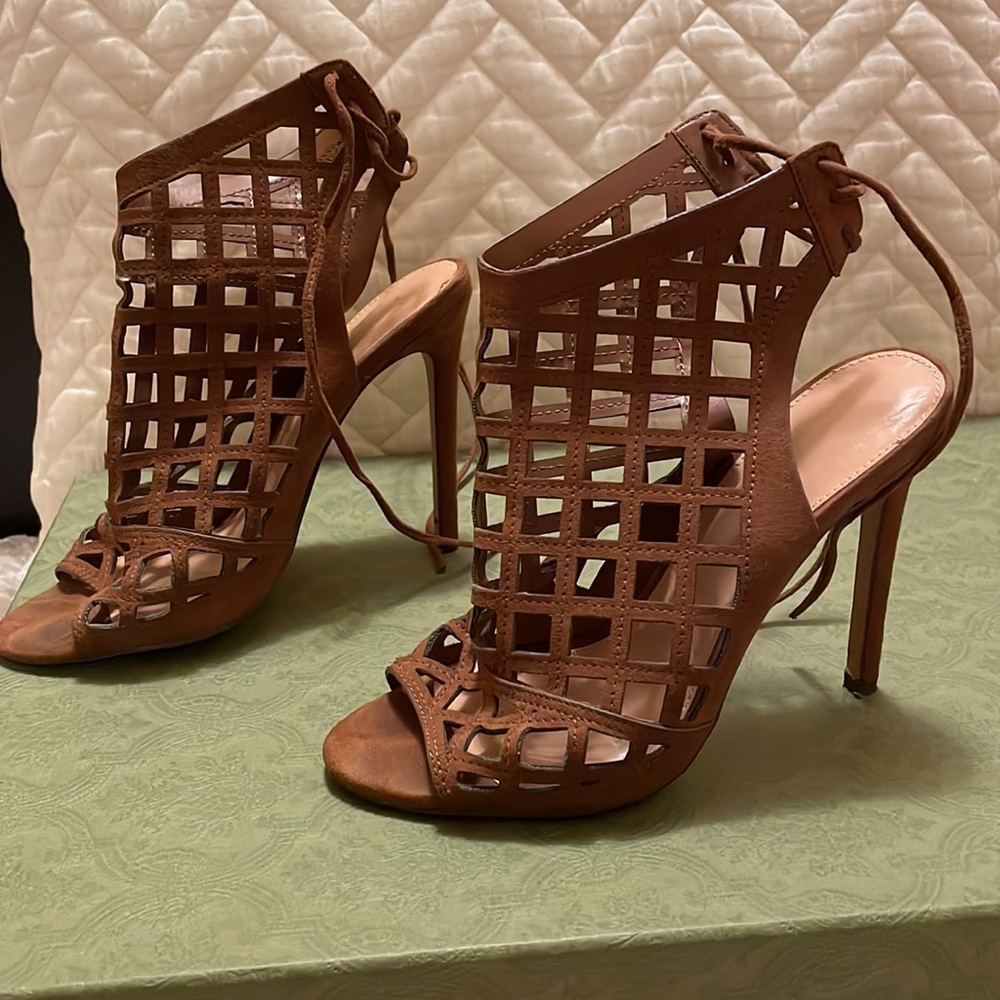 Open toe brown suede express heels size 6 runs small
